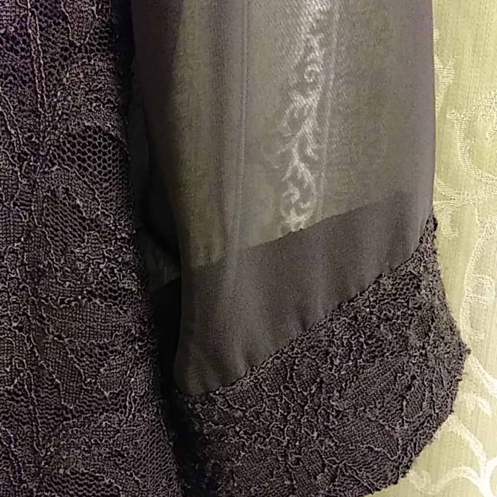 Dress - Picture 3 of 4